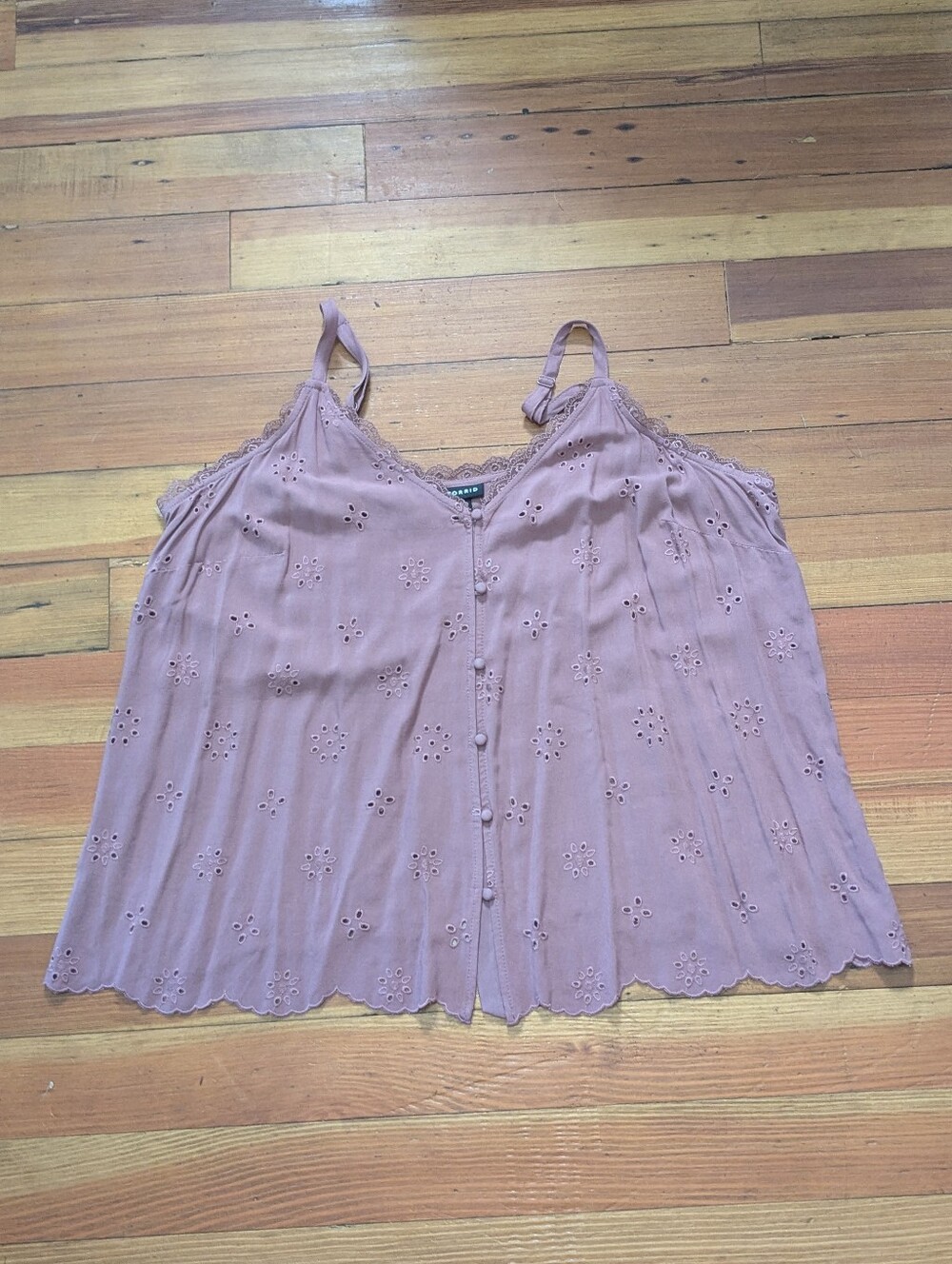 TORRID Sophie Eyelet Swing Cami - Size 00 - Picture 2 of 12